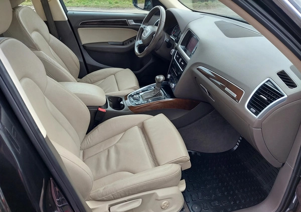 Audi Q5 cena 65700 przebieg: 256000, rok produkcji 2013 z Skoczów małe 154